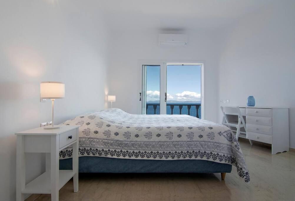 Laconian Collection Villa Big Blue Mavrovouni  Экстерьер фото